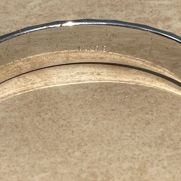 Vintage 1960’s 18KT White Gold Filled Starburst Textured Bangle Bracelet - Picture 3 of 4